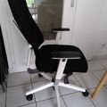Ameublement sur Lyon 4e Arrondissement : Chaise de bureau (à réparer)